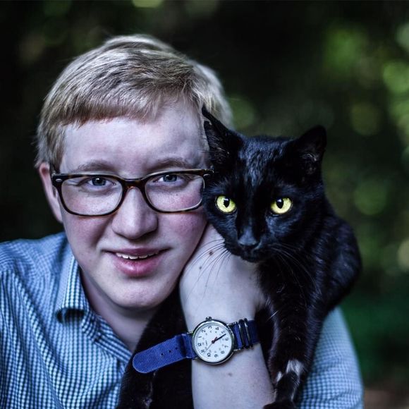 Meet your Posher, Miriam - Picture 1 of 1